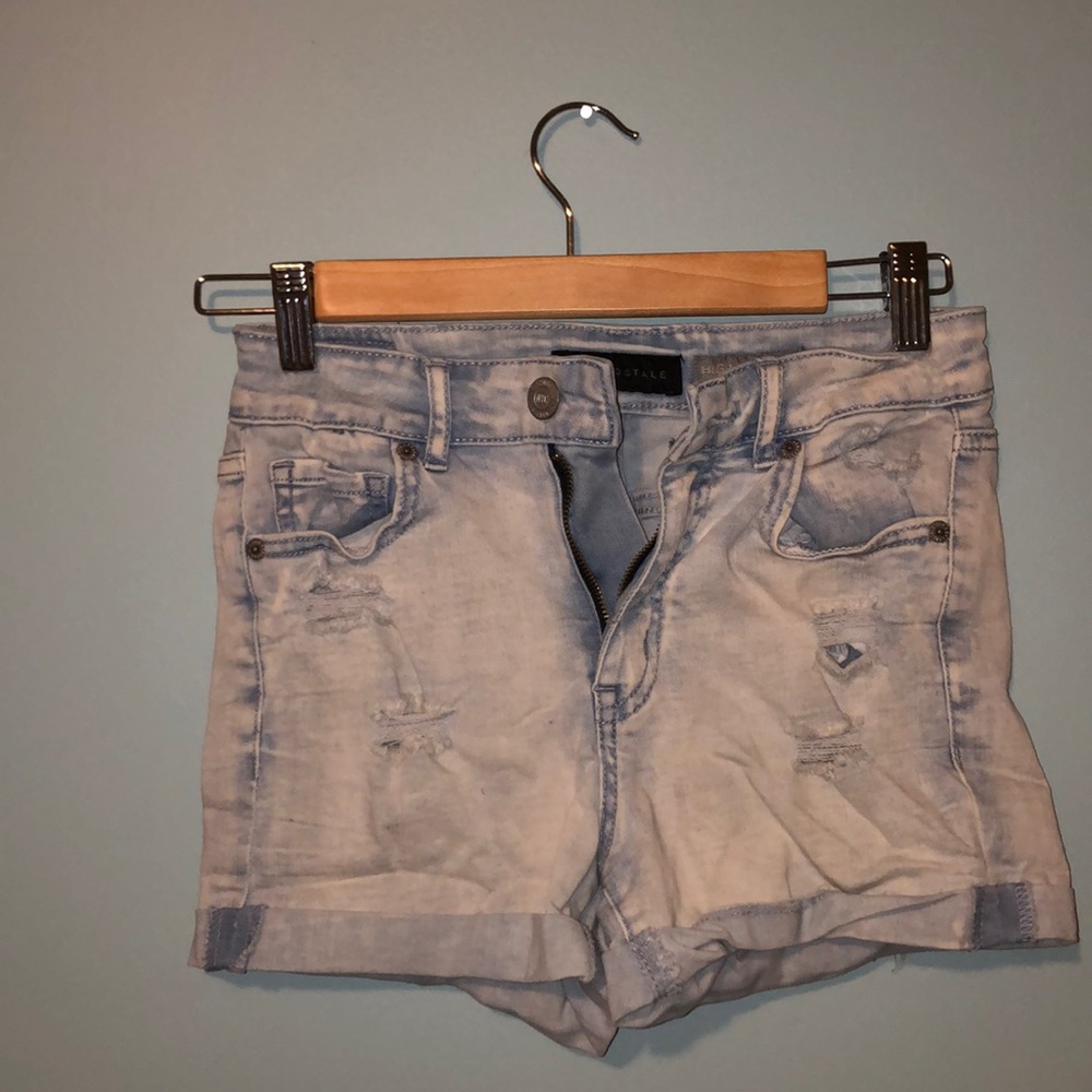 Trendy Distressed Aeropostale High Wasted Shorts